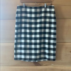 Ann Taylor black and white pencil skirt